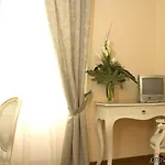 Carlotta Hotel