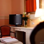 Carlotta Hotel