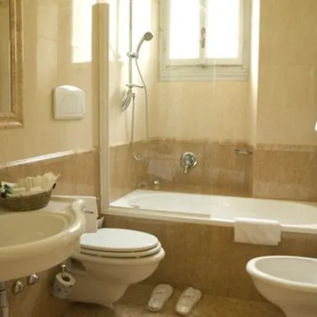 Hotel Carlotta