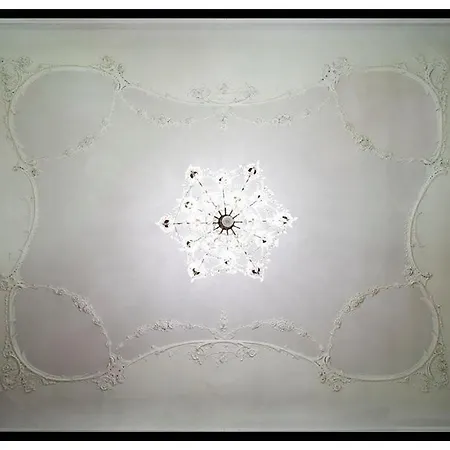 카를로타 호텔 4*